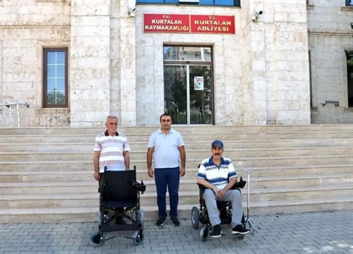 Kaymakam/Başkan V. Tekin'den Akülü Tekerlekli Sandalye Desteği